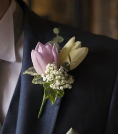 COD 1- Boutonniere Tulipan
